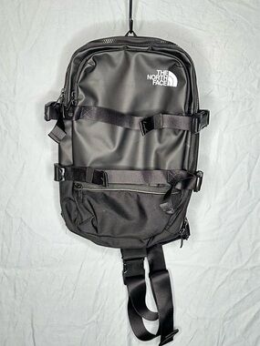 The North Face Commuter Pack Alt Carry 10L Black Sling Backpack Travel EDC
